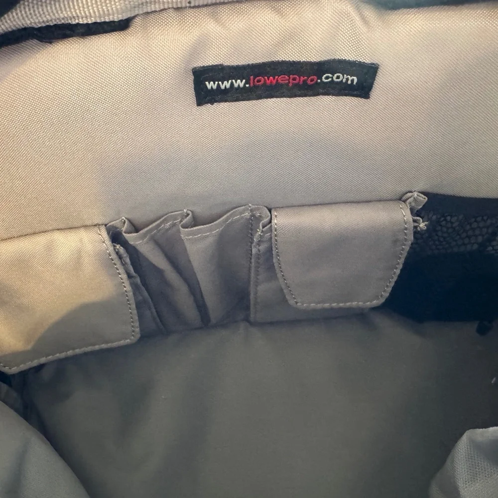 Lowepro Professional Camera Backpack - Picture 4 of 6
